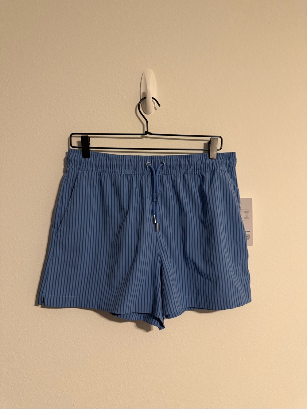 NWT - Athleta Blue Midday Short Athletic Shorts